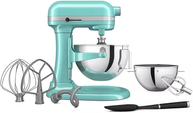 KitchenAid official image linked from its exact KSM55SJSXMI Mexico listing; teal bowl-lift mixer with bowls and tools visible.